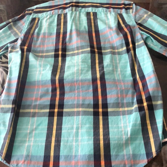 Gap lived in medium in in blues and orange. - Picture 5 of 5